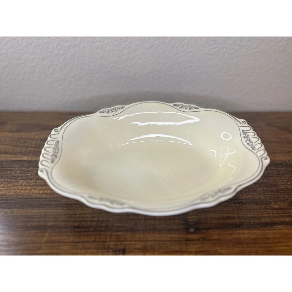 Vintage Homer Laughlin Virginia Rose Oval Serving Bowl‎ Cream Floral Trim